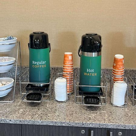 Quality Inn Huntington Εξωτερικό φωτογραφία